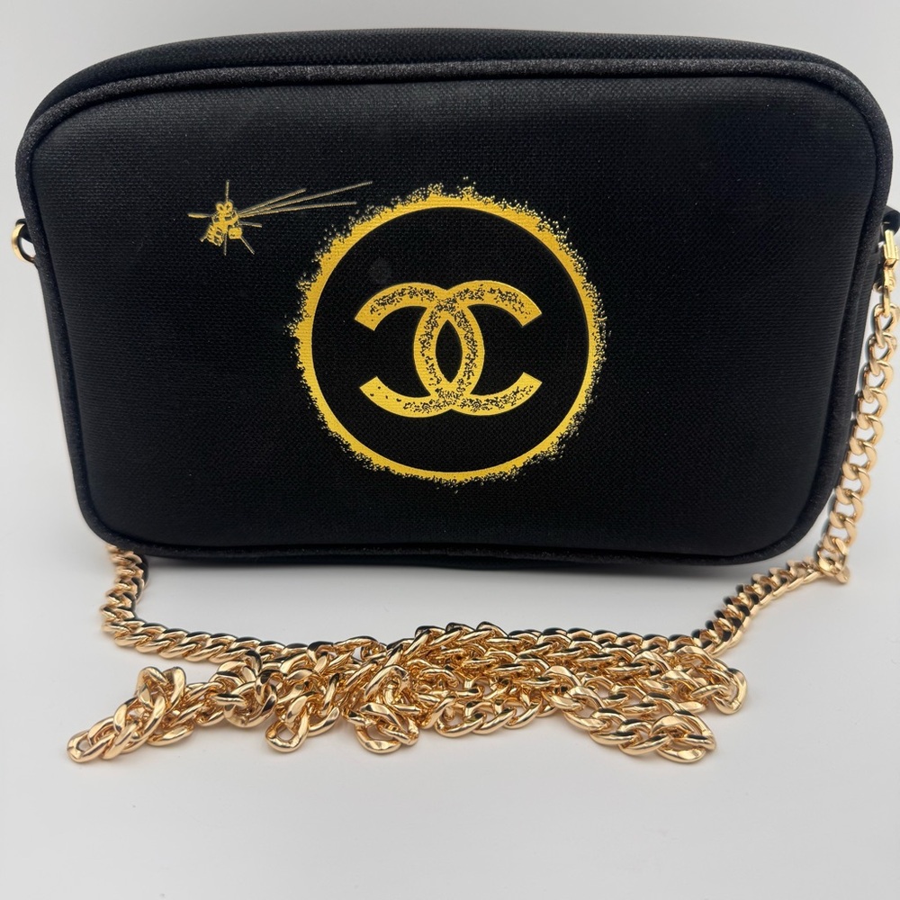 Chanel Beaute Cosmetic Makeup Crossbody Bag with Gold Chain Black New